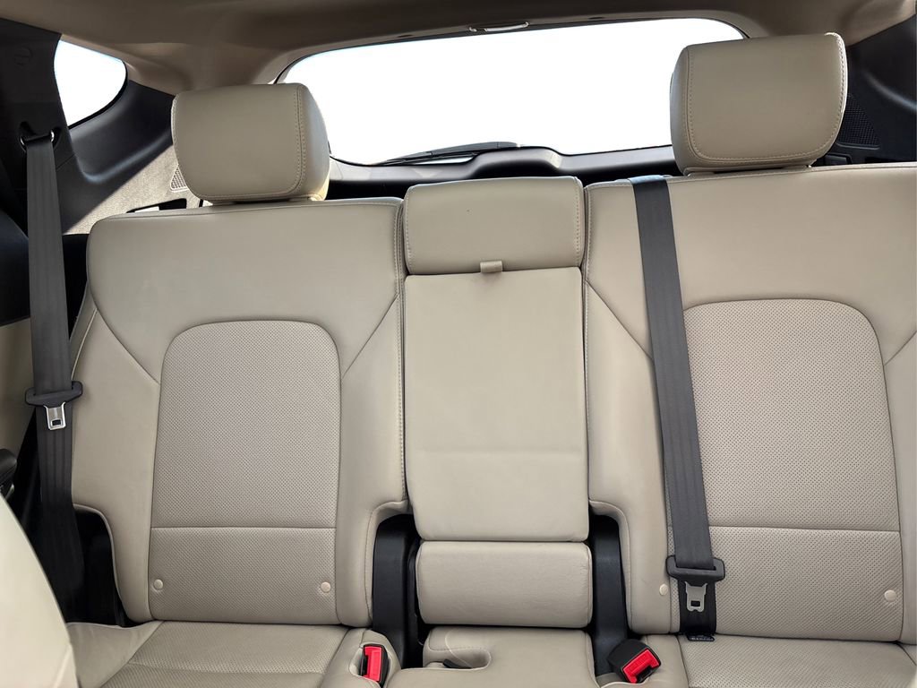 Used 2017 Hyundai Santa Fe Sport w/ 2.4L Tech Package 04 image 20