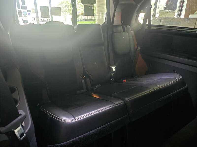 Used 2017 Dodge Grand Caravan SXT w/ Driver Convenience Group FWD image 17