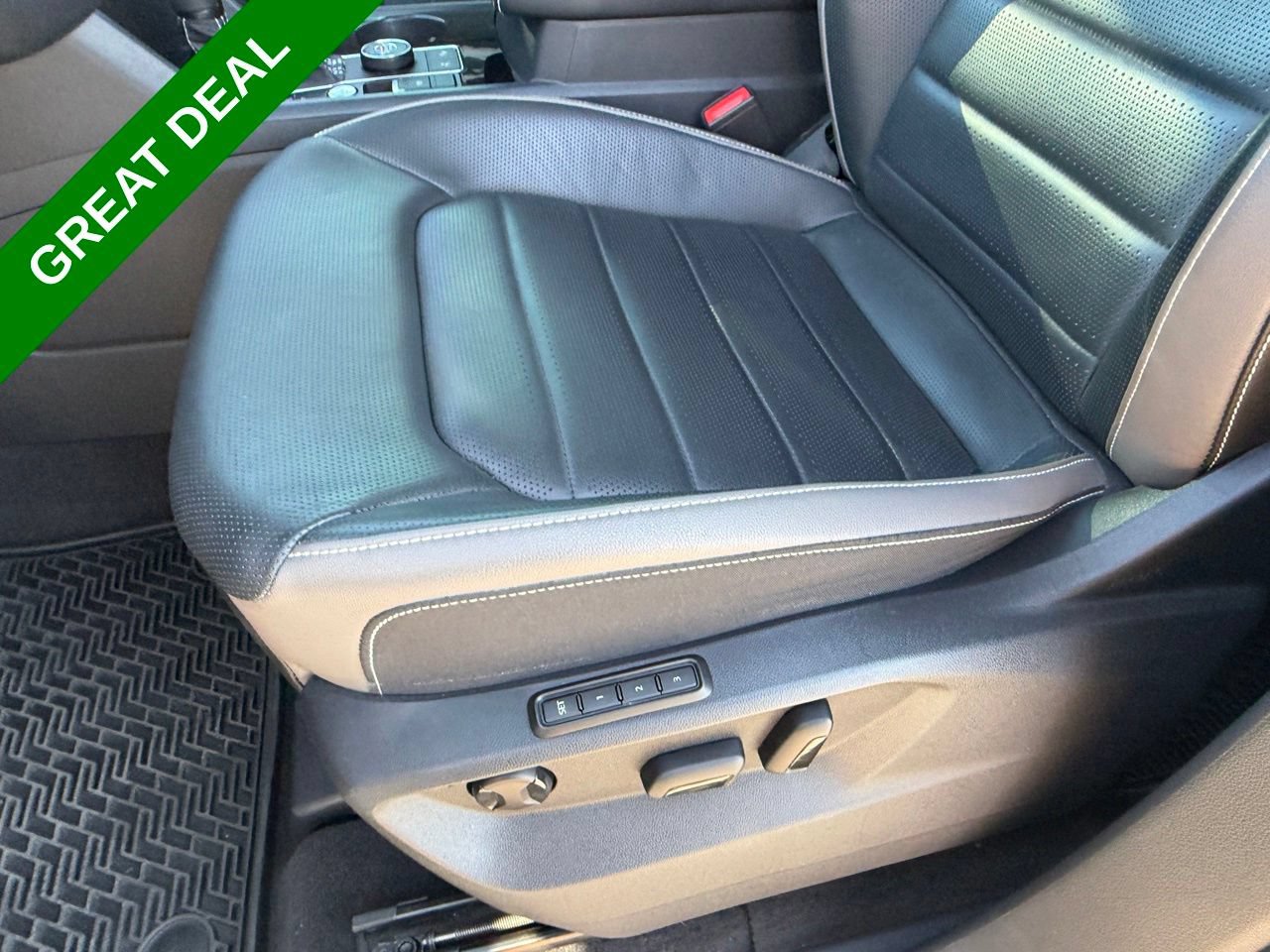 Used 2023 Volkswagen Atlas SEL Premium AWD/4WD image 35