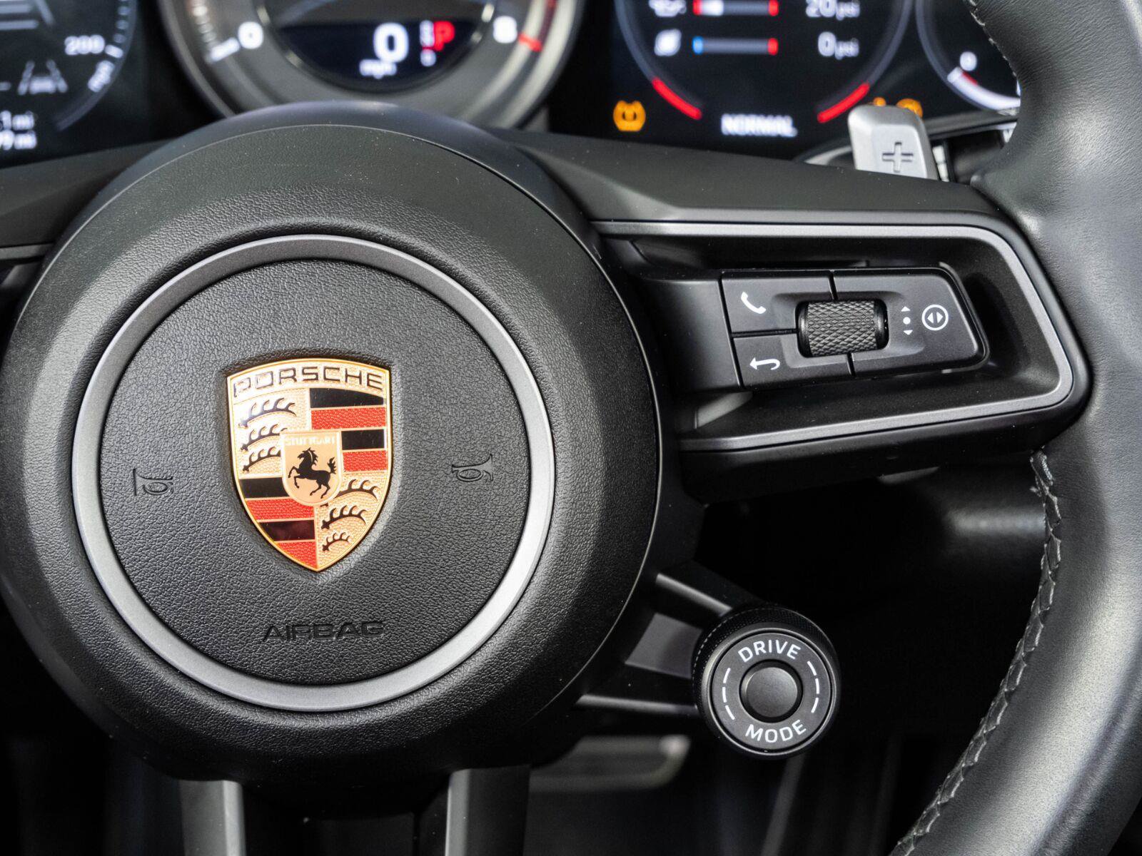 Certified 2020 Porsche 911 Carrera S RWD image 11