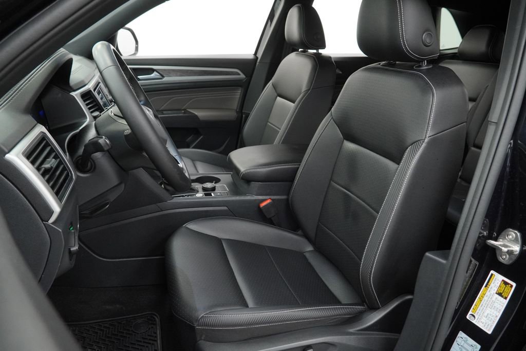 Used 2022 Volkswagen Atlas Cross Sport SE image 18
