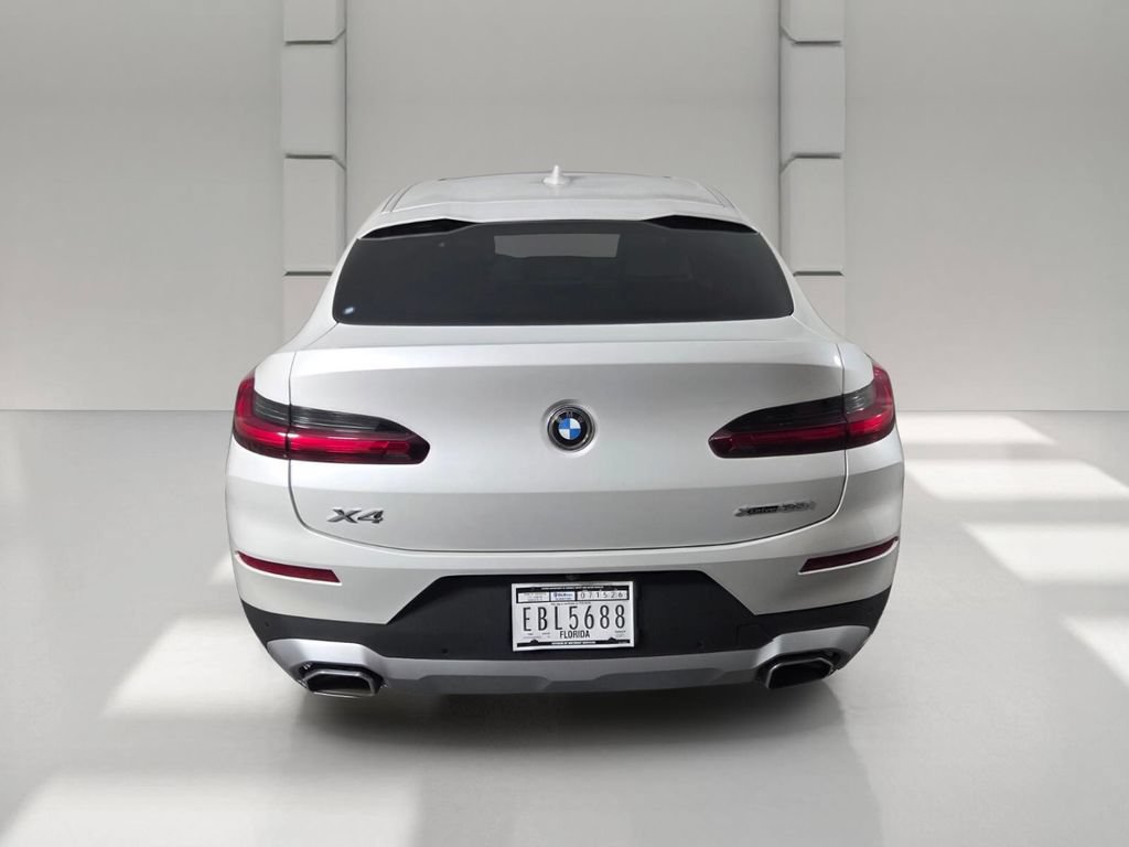 Used 2025 BMW X4 xDrive30i AWD/4WD image 5