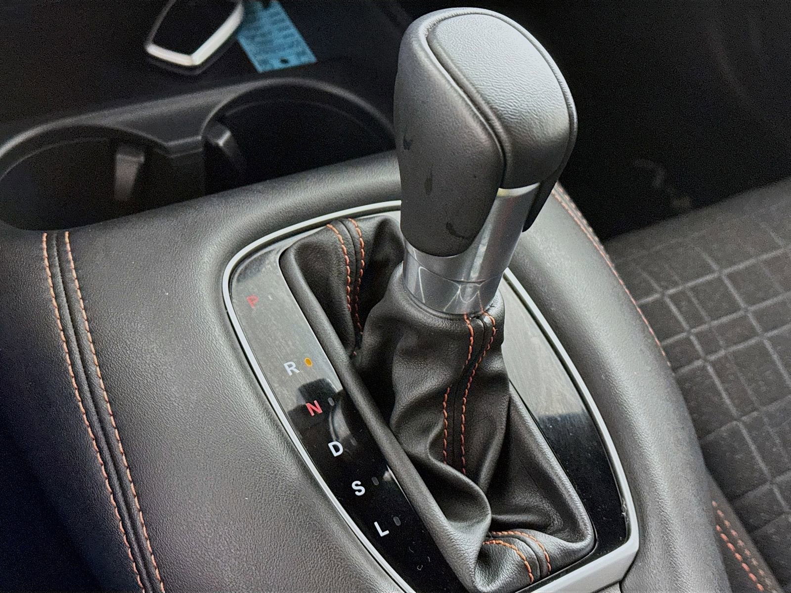 Used 2025 Honda HR-V Sport image 14