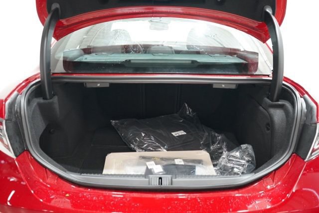 New 2025 Alfa Romeo Giulia AWD w/ Driving Assist Package image 32