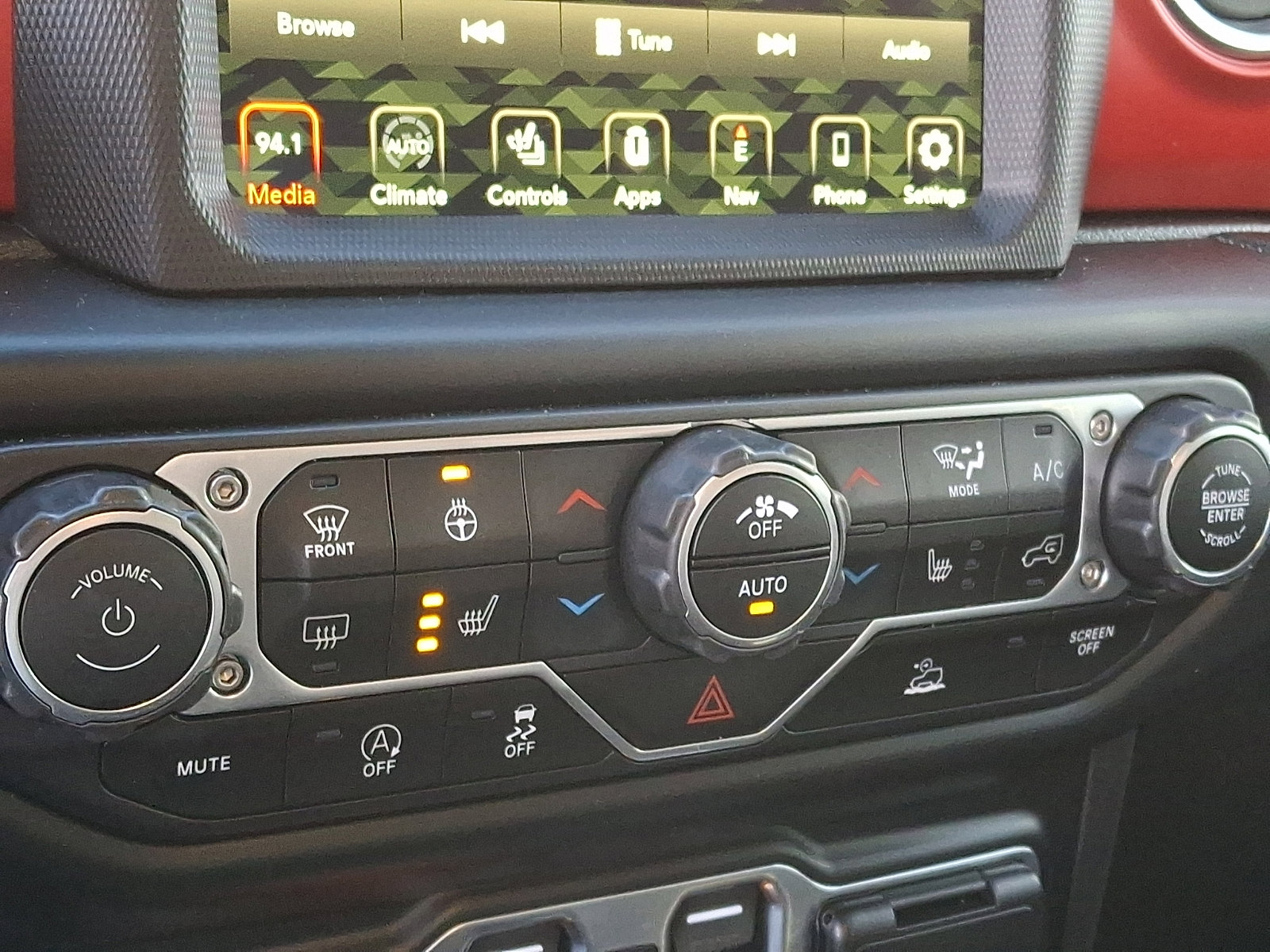 Used 2022 Jeep Gladiator Rubicon w/ LED Lighting Group image 16