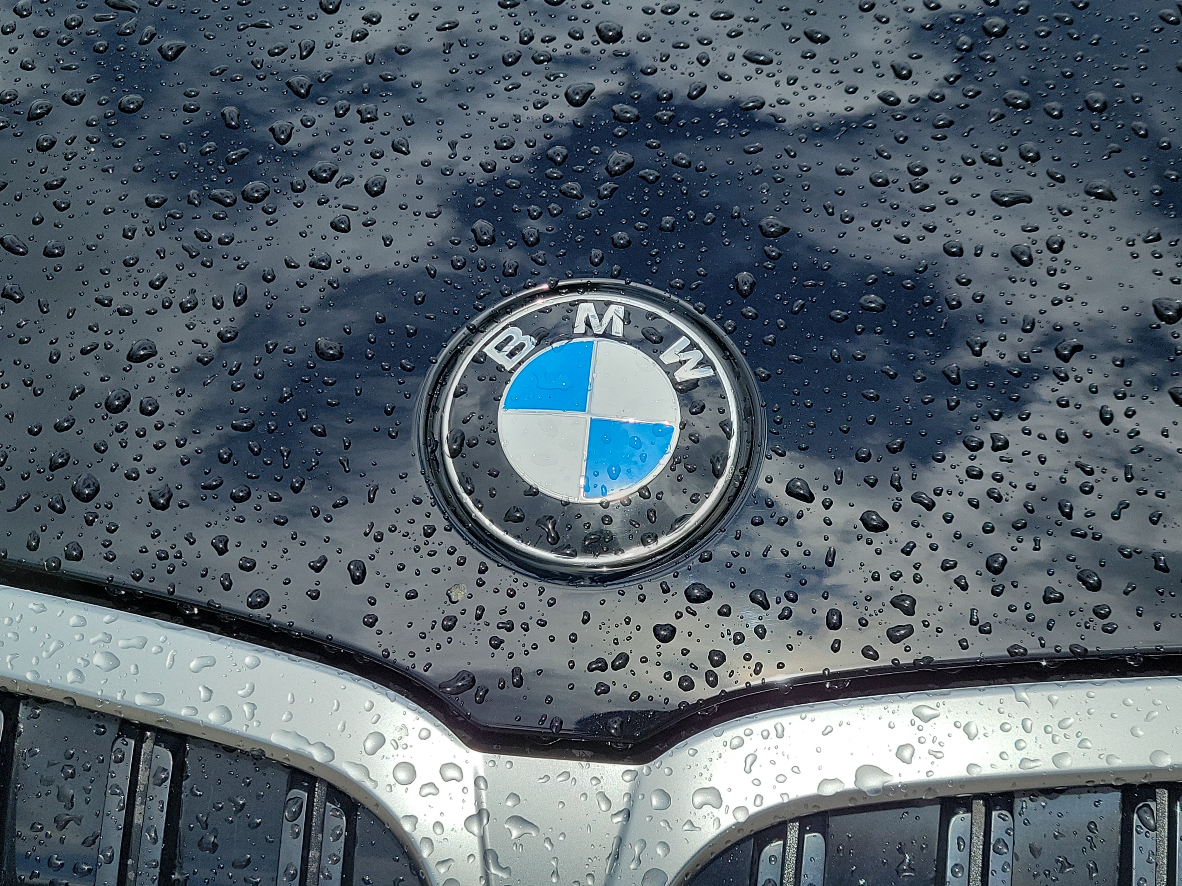 Used 2024 BMW 330i Sedan w/ Convenience Package RWD image 5