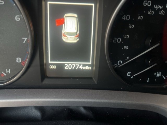 Used 2017 Toyota RAV4 LE image 6