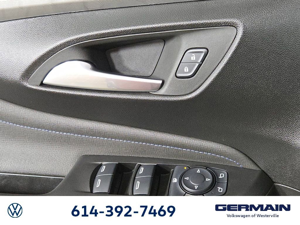 Used 2024 Buick Envista Sport Touring w/ Advanced Safety Package FWD image 24