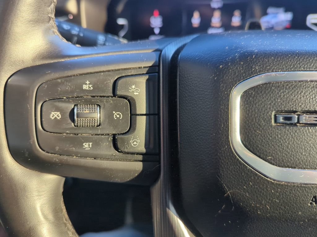 Used 2023 GMC Yukon Denali Ultimate image 40