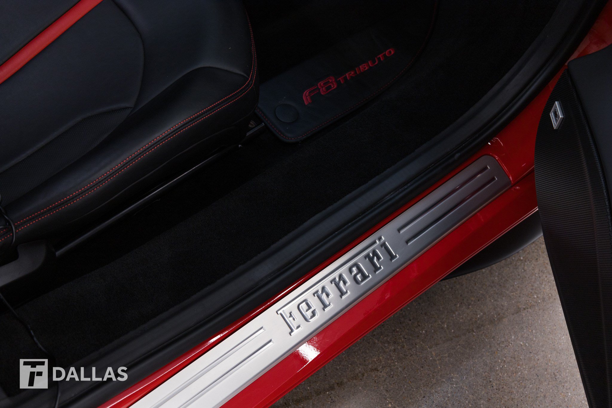 Used 2020 Ferrari F8 Tributo RWD image 36