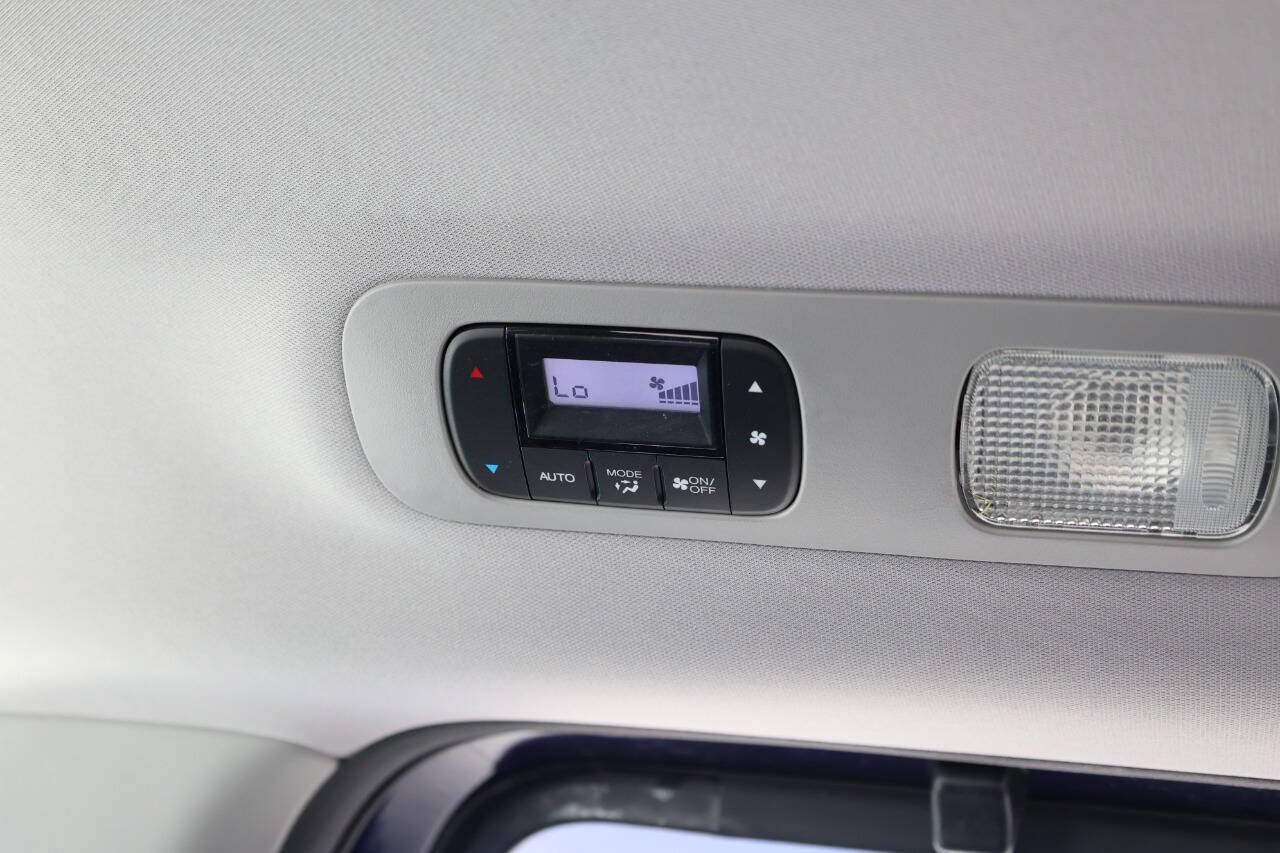 Used 2018 Honda Odyssey EX-L image 24