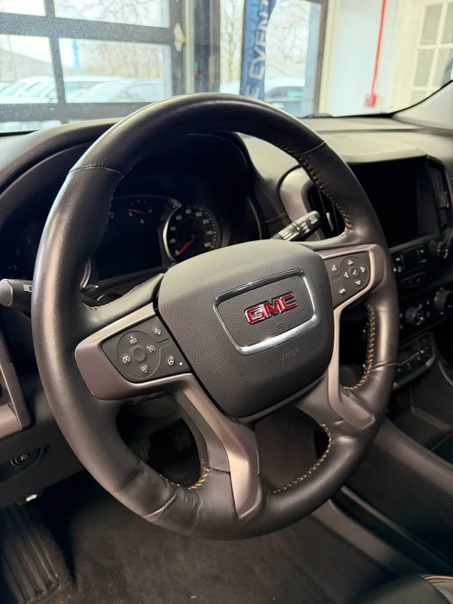 Used 2022 GMC Terrain AT4 AWD/4WD image 20