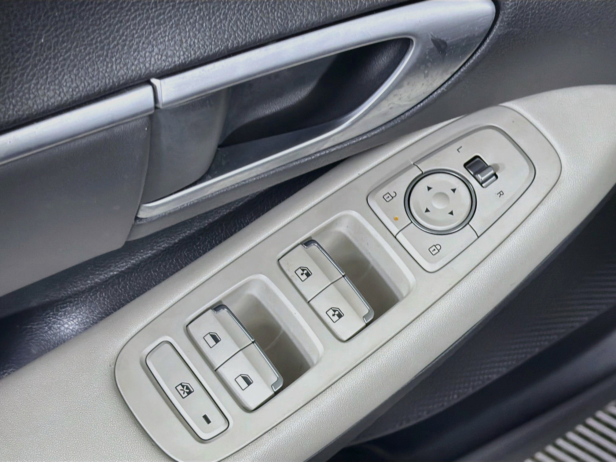 Used 2025 Hyundai Sonata SEL FWD image 15