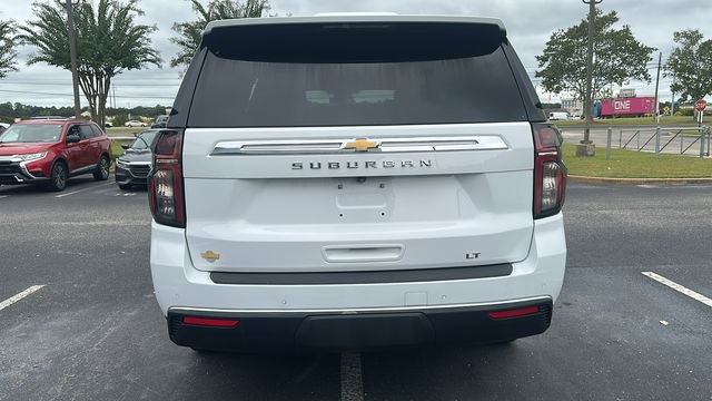 Used 2024 Chevrolet Suburban LT RWD image 7