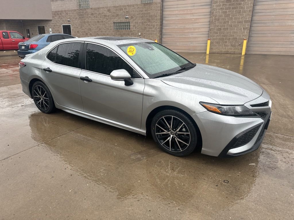 Used 2021 Toyota Camry SE w/ Cold Weather Package AWD/4WD image 35