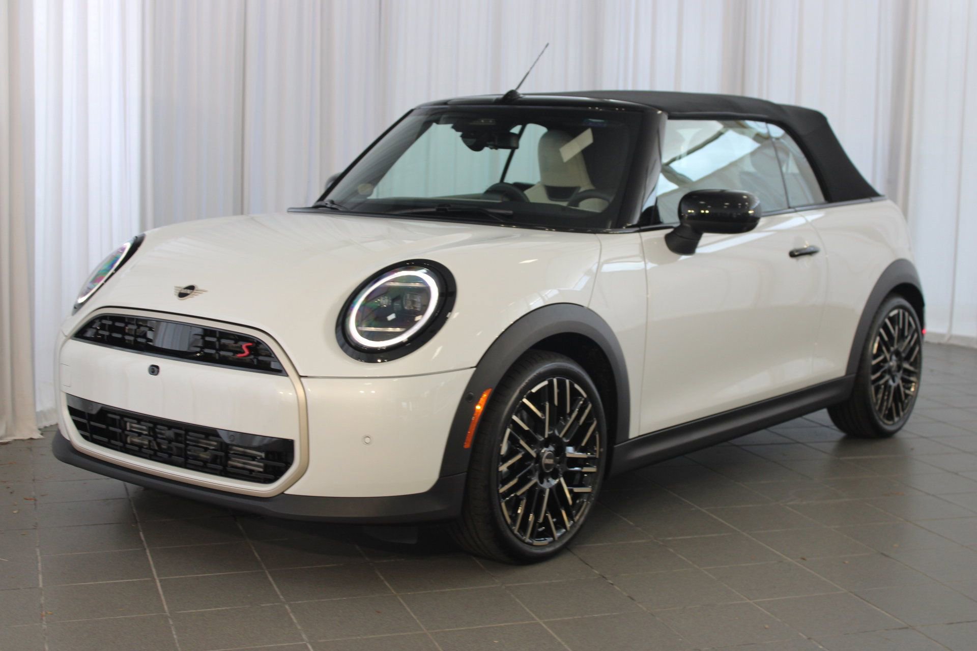 New 2026 MINI Cooper S image 19