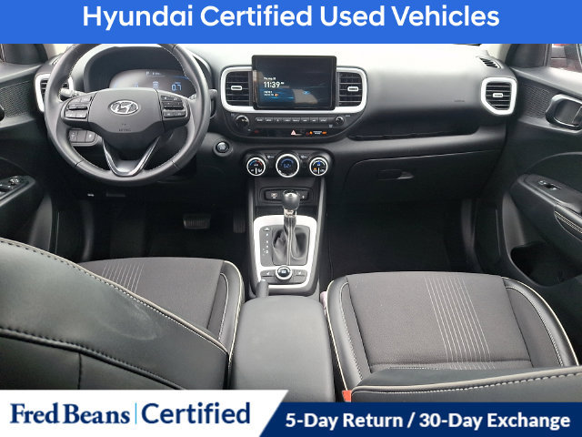 Used 2023 Hyundai Venue Limited FWD image 18