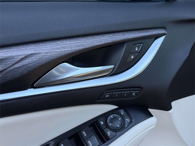 Certified 2023 Buick Enclave Avenir w/ Avenir Technology Package image 10