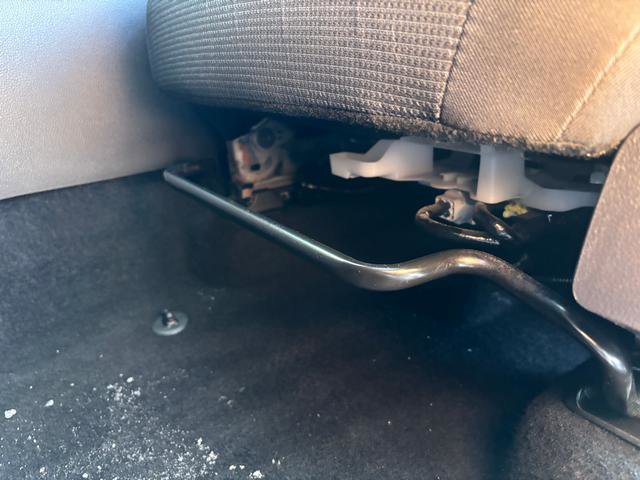 Used 2022 Toyota RAV4 LE image 32