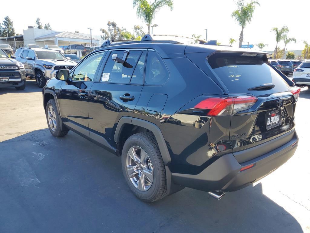 New 2025 Toyota RAV4 XLE image 5