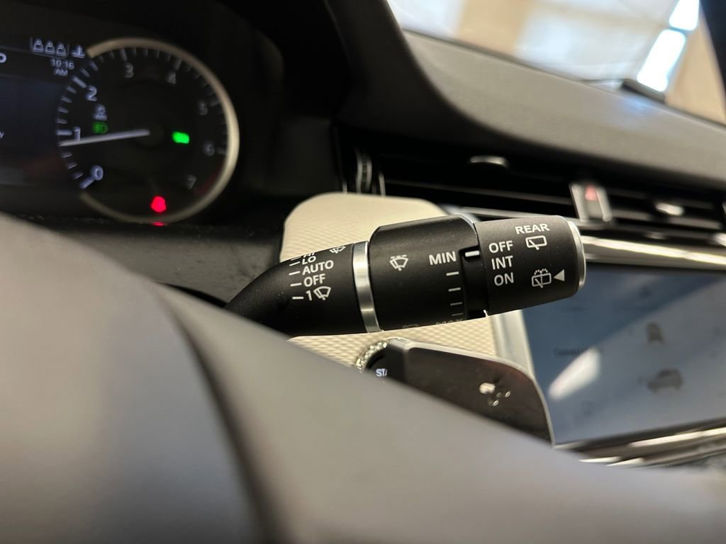 Used 2023 Land Rover Discovery Sport S R-Dynamic image 14