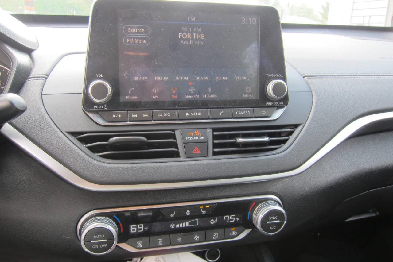 Used 2019 Nissan Altima 2.5 SV image 15