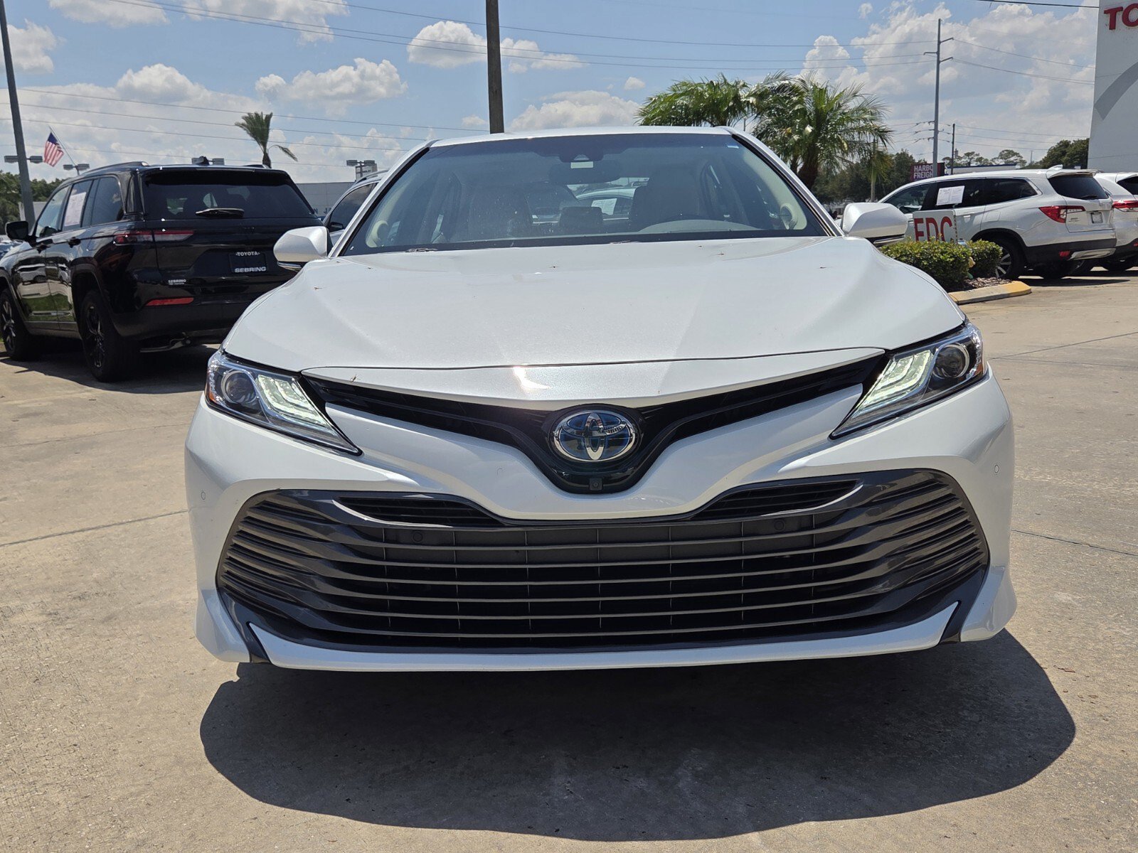 Used 2018 Toyota Camry XLE w/ Audio Package FWD image 2