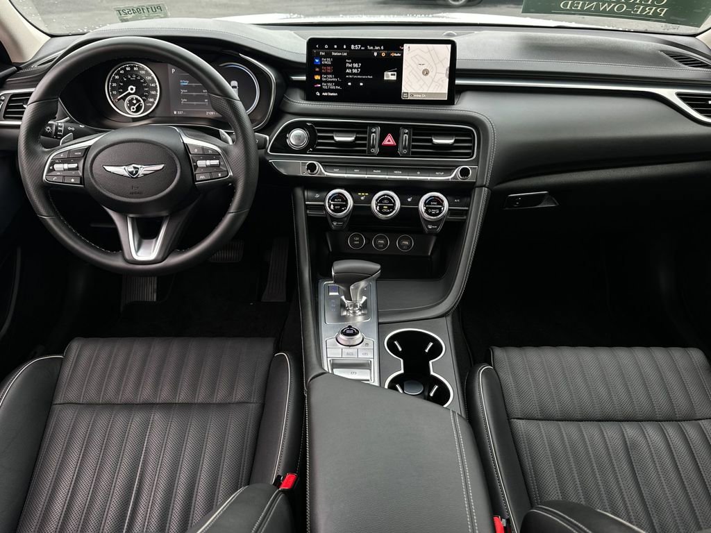 Used 2023 Genesis G70 3.3T image 14
