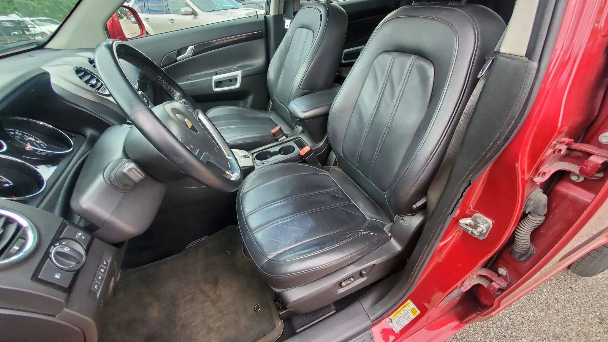 Used 2014 Chevrolet Captiva Sport LTZ FWD image 16