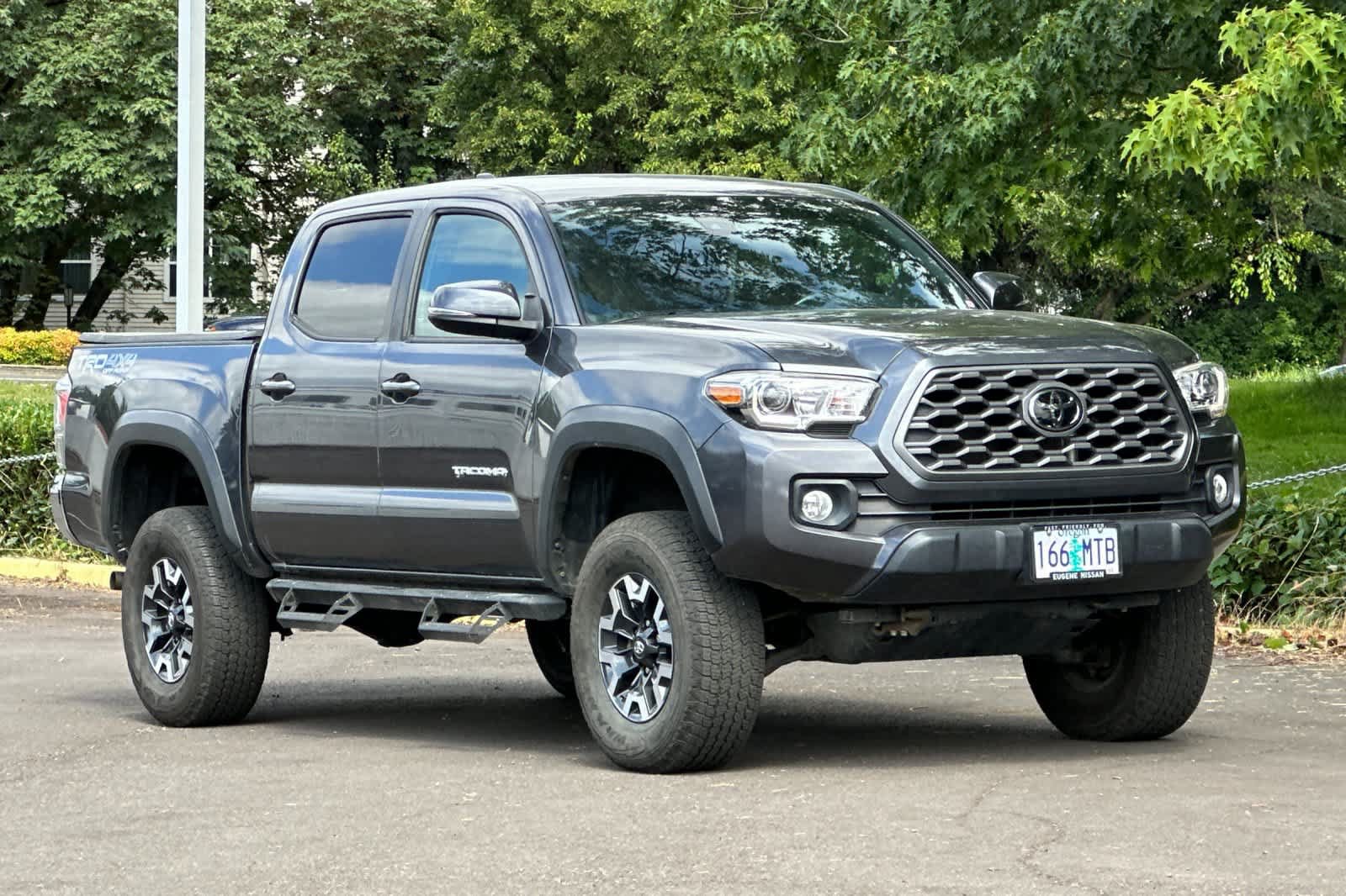 Used 2021 Toyota Tacoma TRD Off-Road AWD/4WD image 9