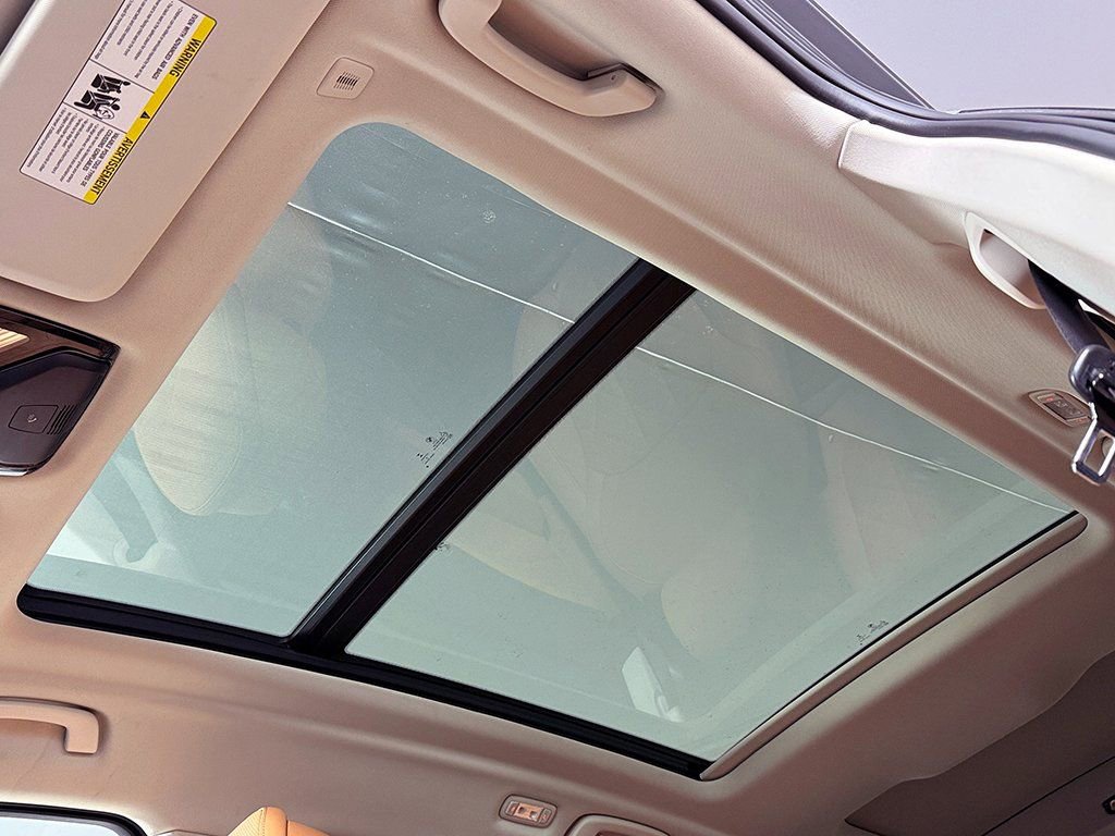 Used 2023 BMW X7 xDrive40i w/ Premium Package image 21