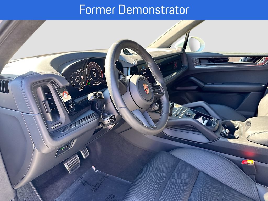 New 2026 Porsche Cayenne GTS AWD/4WD image 4