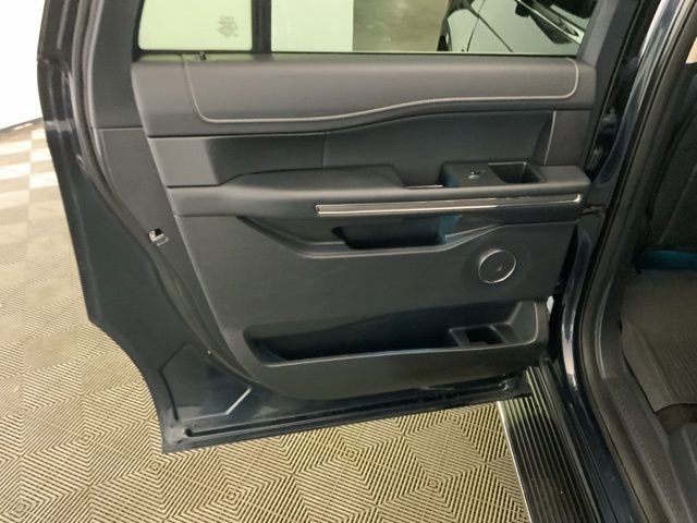 Used 2023 Ford Expedition Max XLT image 30