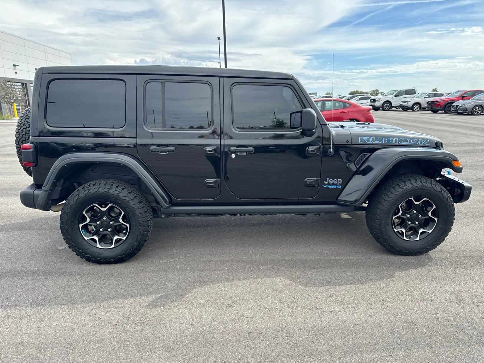 Used 2021 Jeep Wrangler Unlimited Rubicon 4xe w/ Steel Bumper Group AWD/4WD image 8