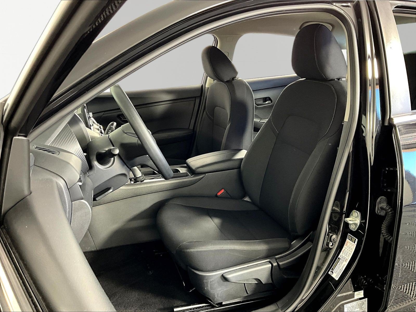 Certified 2025 Nissan Sentra S FWD image 19