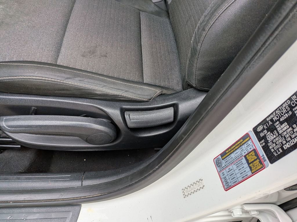 Used 2020 Kia Soul S FWD image 29