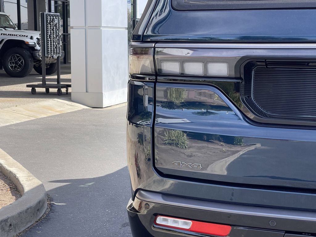 New 2026 Jeep Grand Wagoneer Limited AWD/4WD image 5