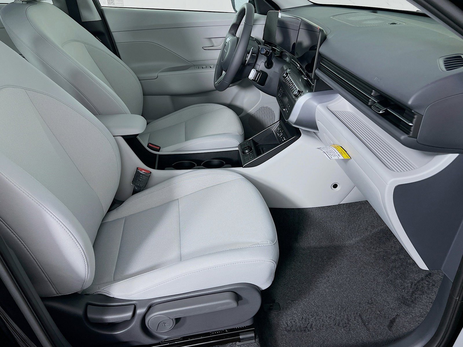 New 2025 Hyundai Kona SEL AWD/4WD image 23