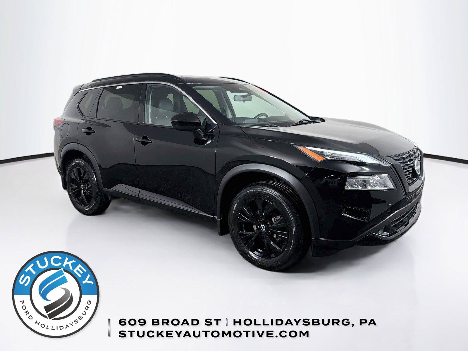 Used 2023 Nissan Rogue SV w/ SV Premium B Package