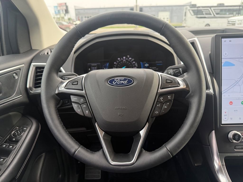 Used 2024 Ford Edge Titanium w/ Equipment Group 301A AWD/4WD image 29
