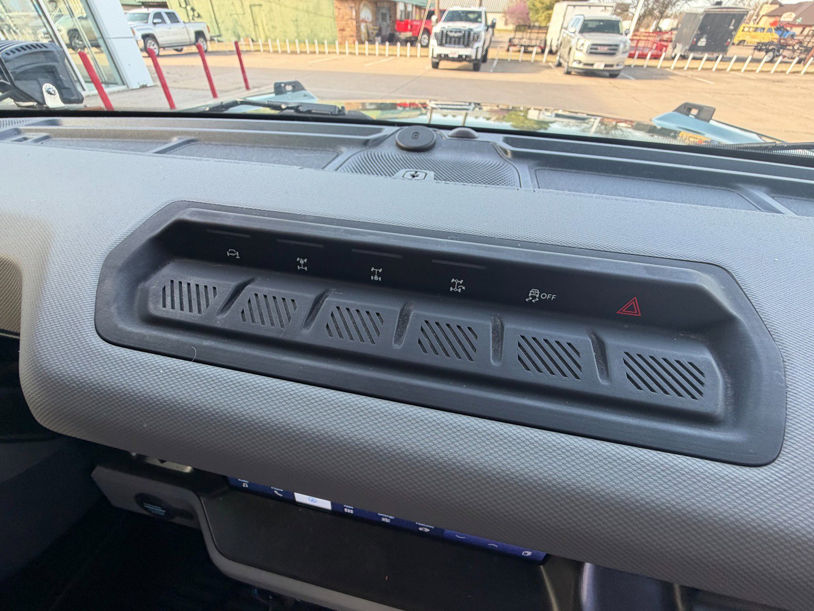 Used 2022 Ford Bronco Badlands image 33