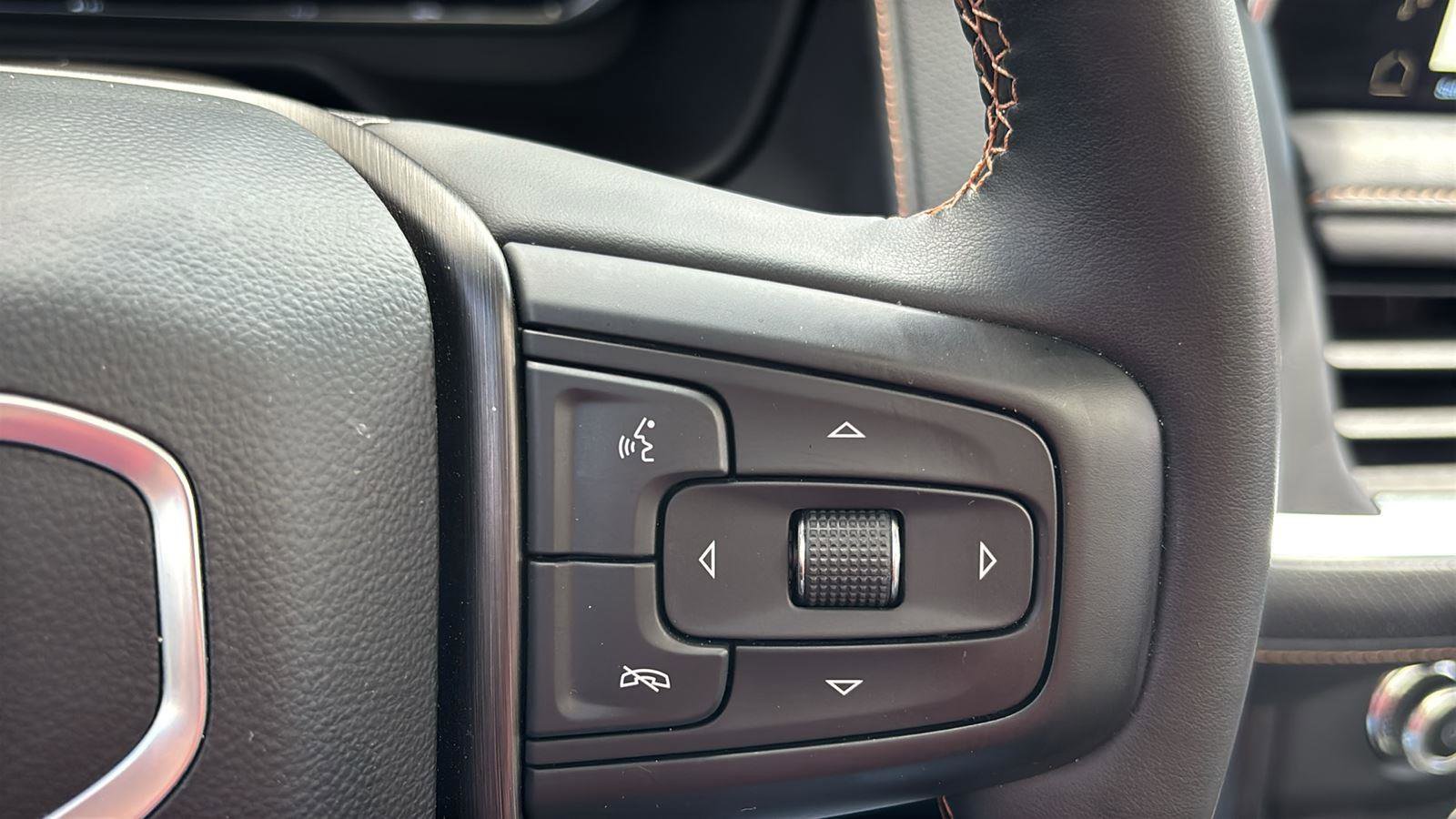 Certified 2024 GMC Yukon XL AT4 w/ Technology Package image 31