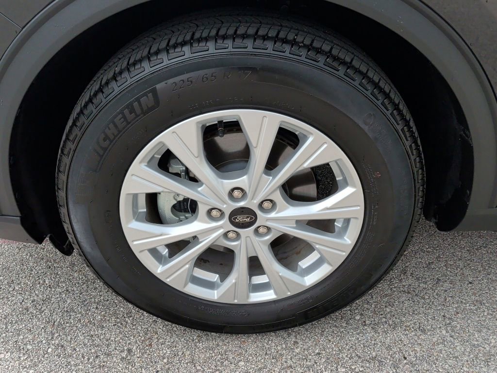Used 2025 Ford Escape Active FWD image 39