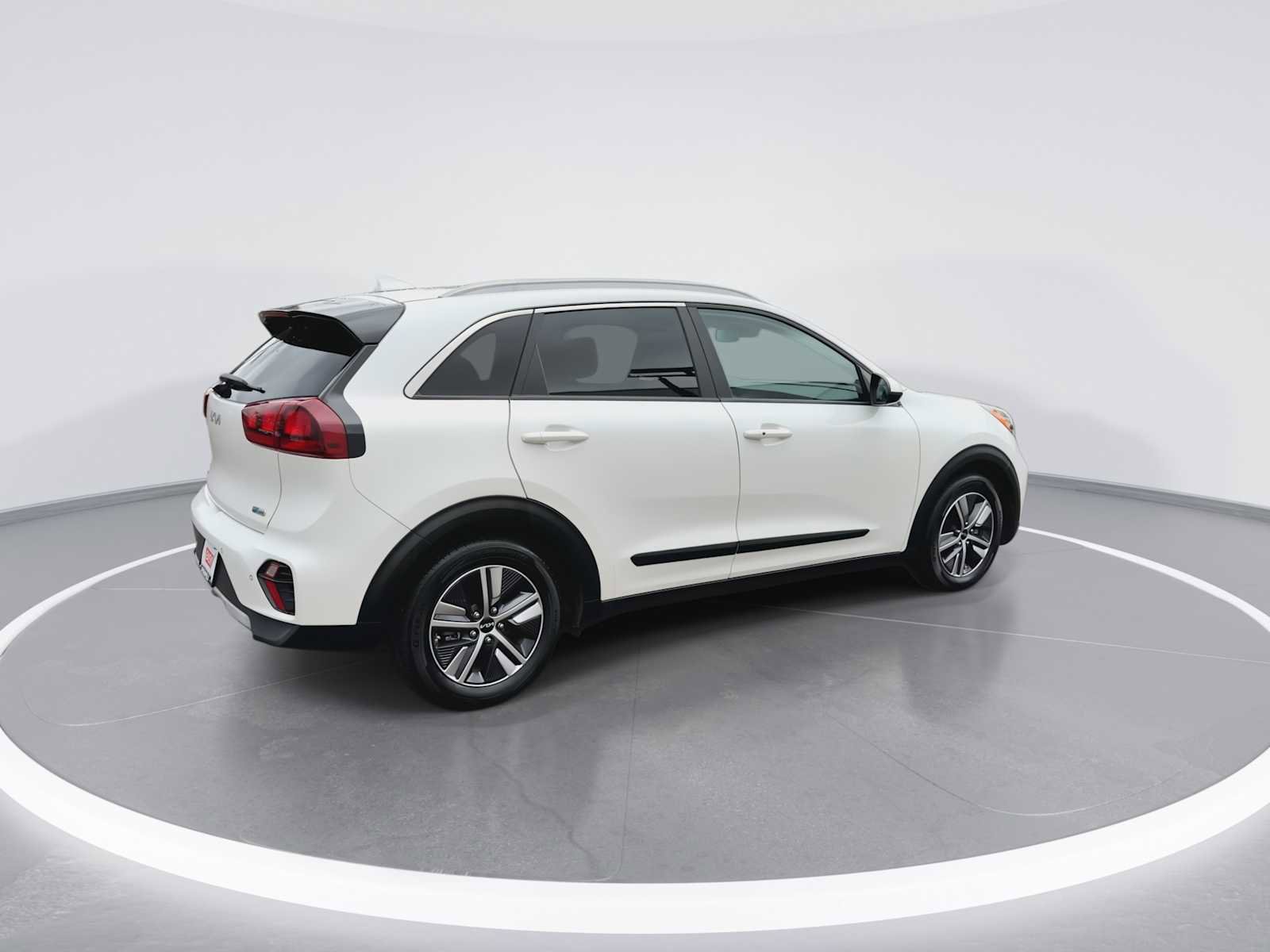 Used 2022 Kia Niro LXS FWD image 8