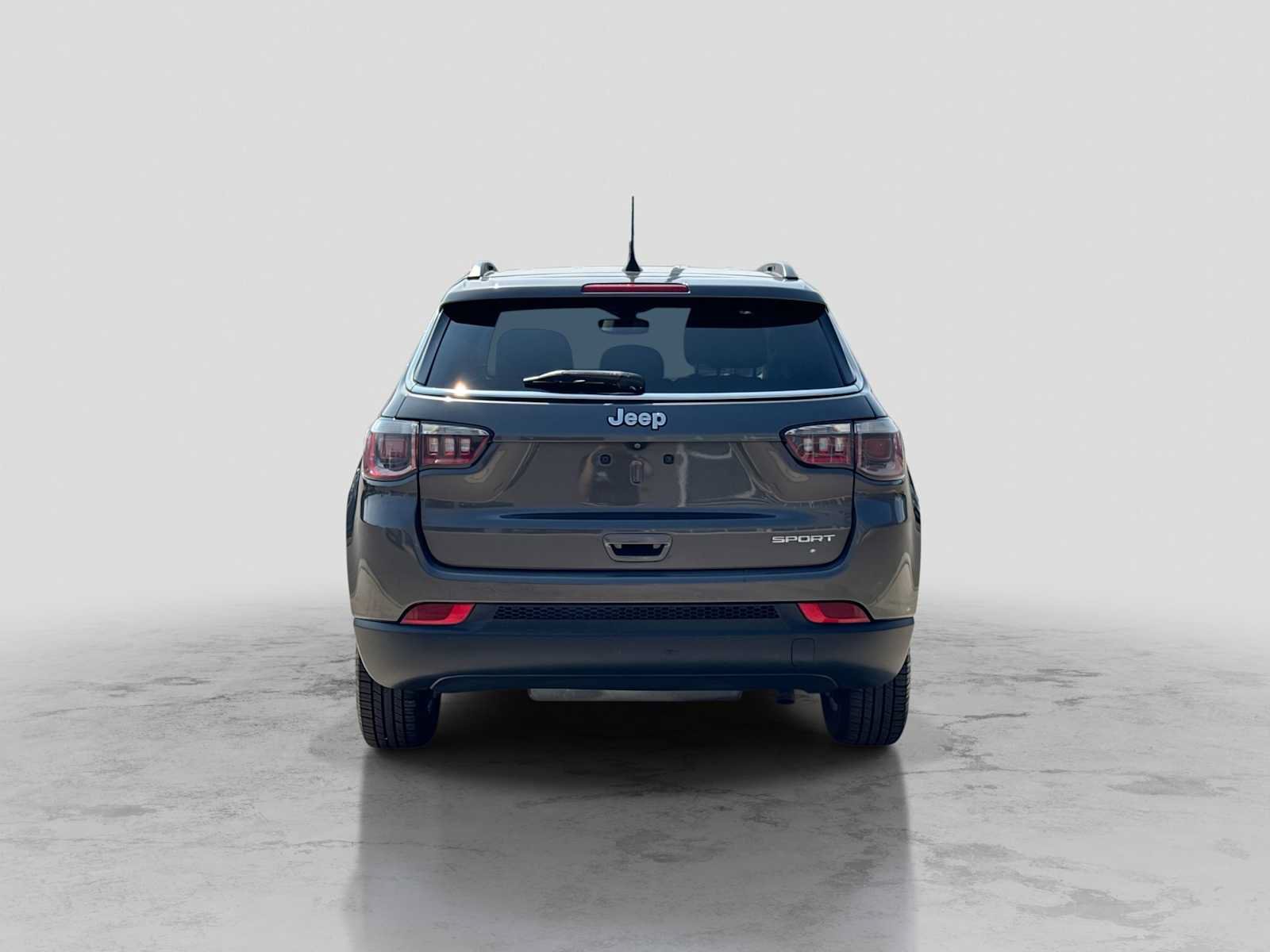 Used 2019 Jeep Compass Sport FWD image 5
