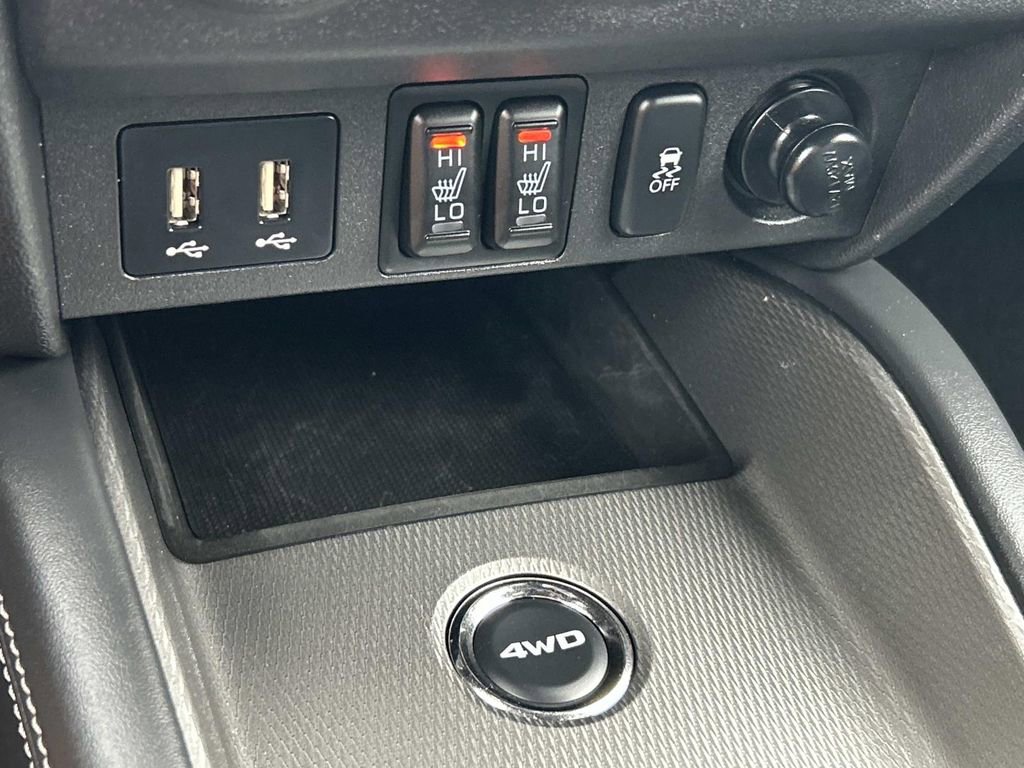 Used 2024 Mitsubishi Outlander Sport SEL image 28