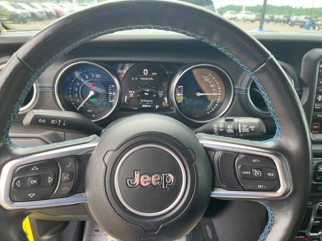 Used 2023 Jeep Wrangler Unlimited Rubicon 4xe w/ Cold Weather Group AWD/4WD image 14