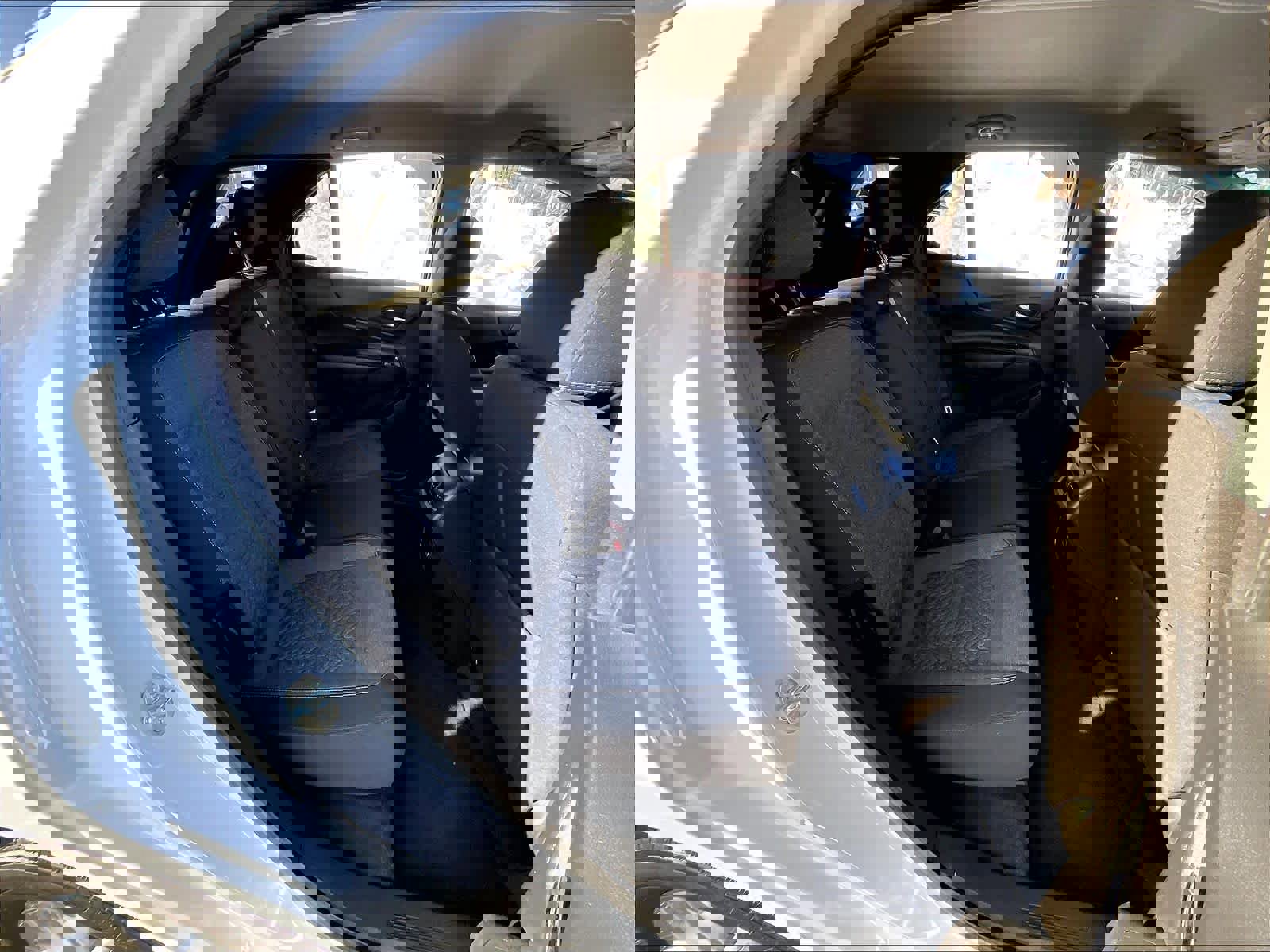 Used 2023 Chevrolet Equinox LT AWD/4WD image 16