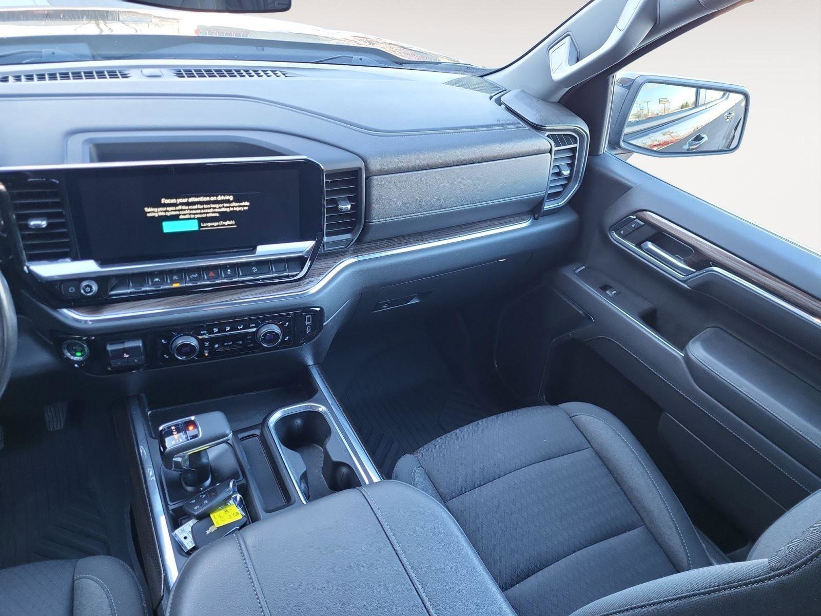 Used 2023 Chevrolet Silverado 1500 RST w/ Z71 Off-Road Package image 12