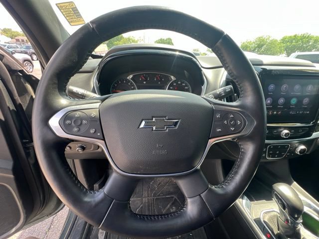 Used 2022 Chevrolet Traverse LT w/ Midnight/Sport Edition AWD/4WD image 33